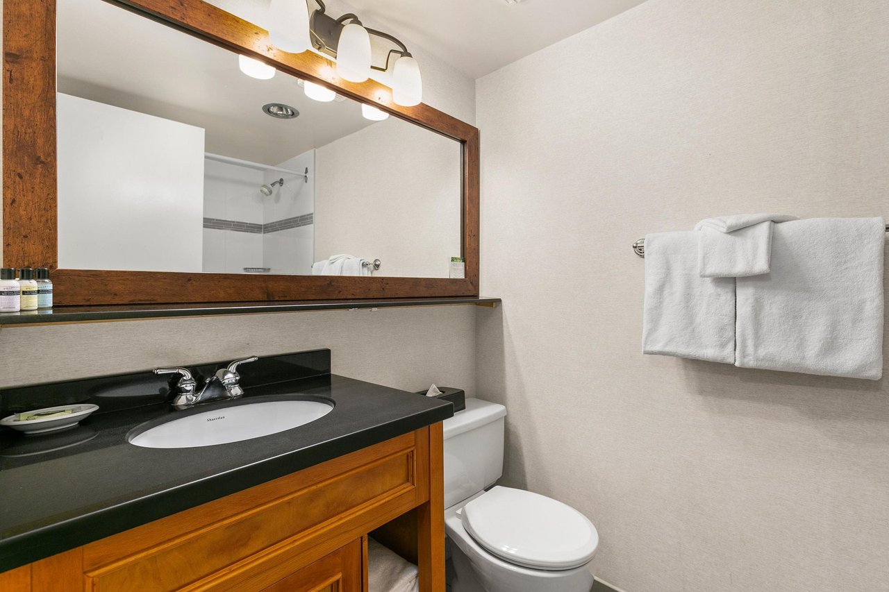 402-4200 Whistler Wy