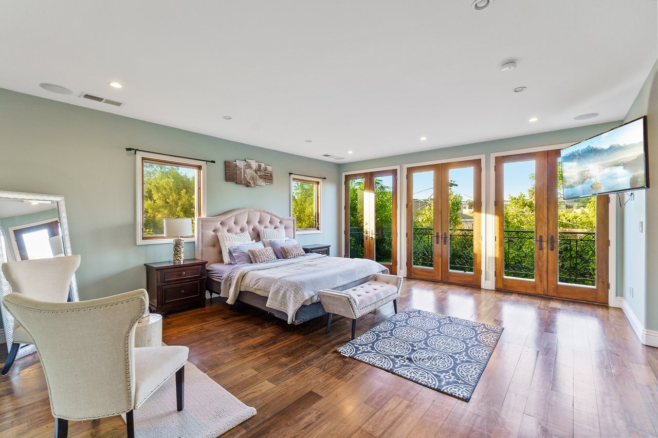 Valley Opulent