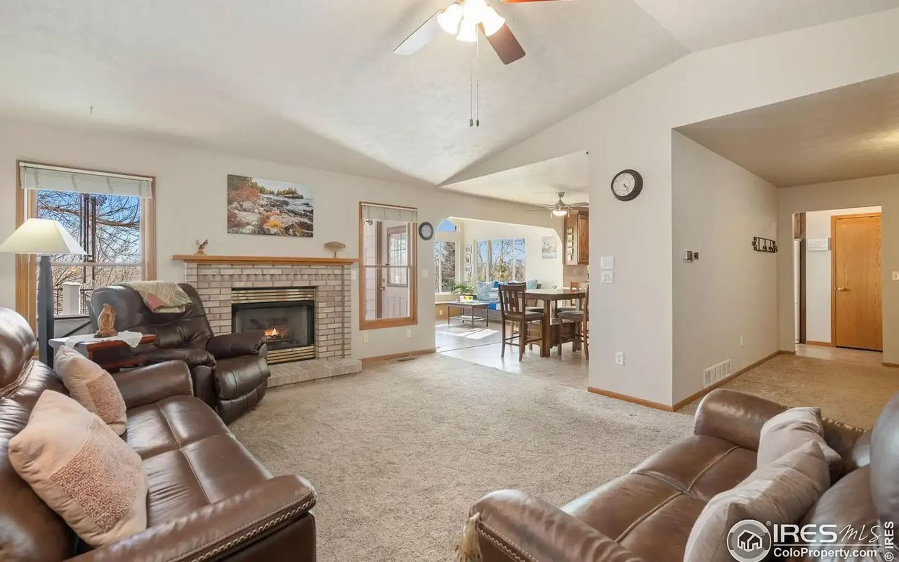 821 Longview Ave