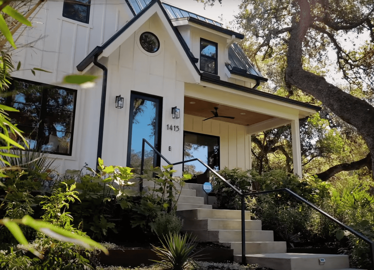 Contemporary Farmhouse in Austin's Hottest Neighborhood!