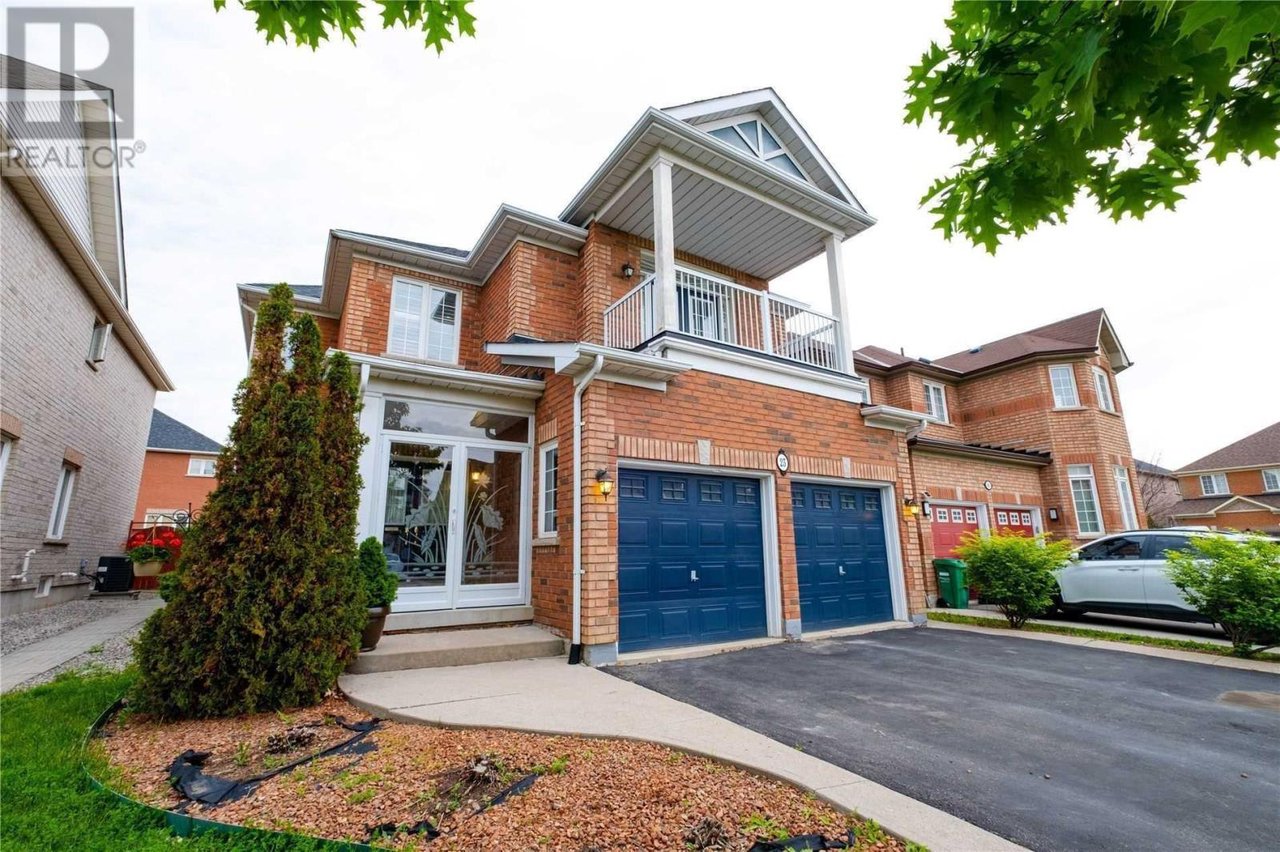 23 Pappain Cres