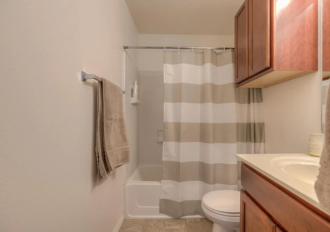 5008 Sala De Tomas Dr NW