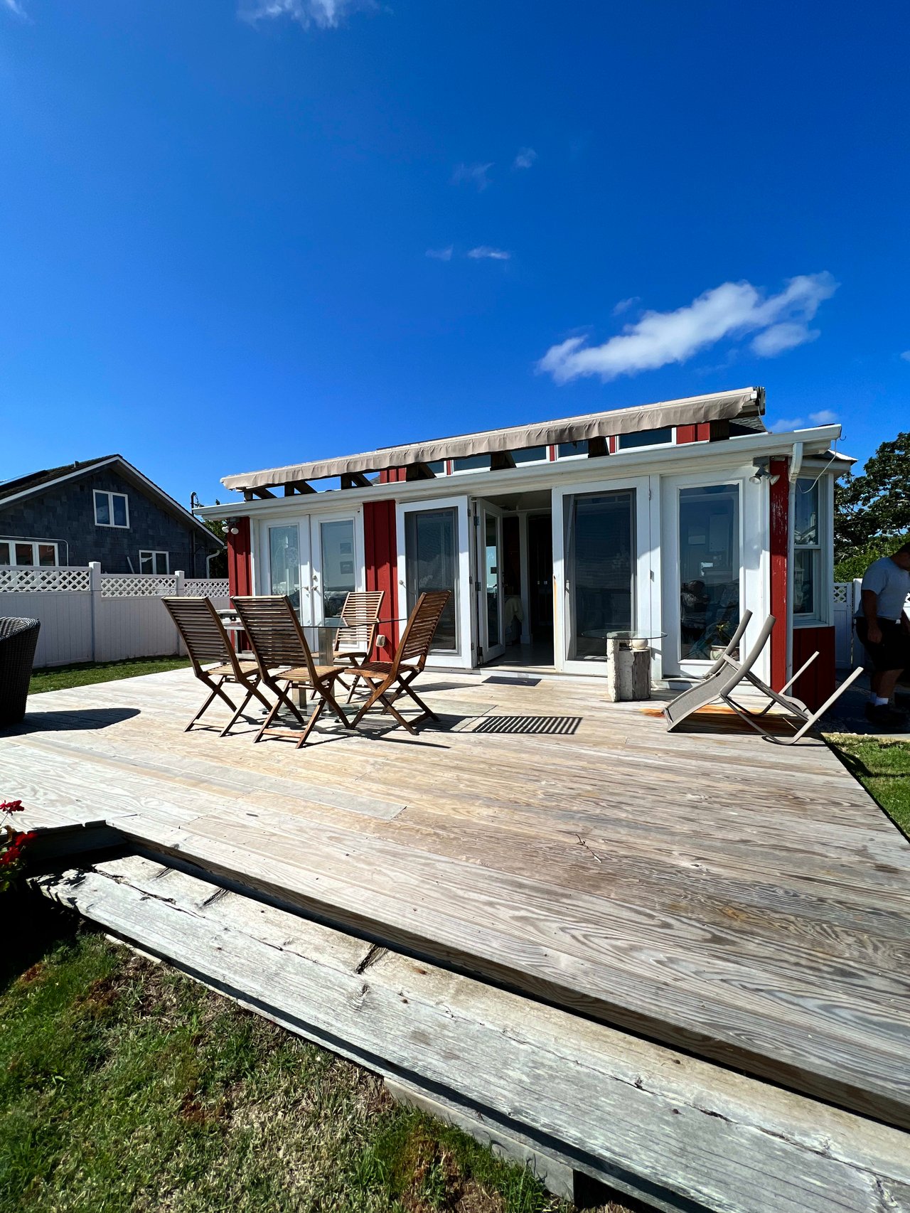 87 Gerard Drive  East Hampton