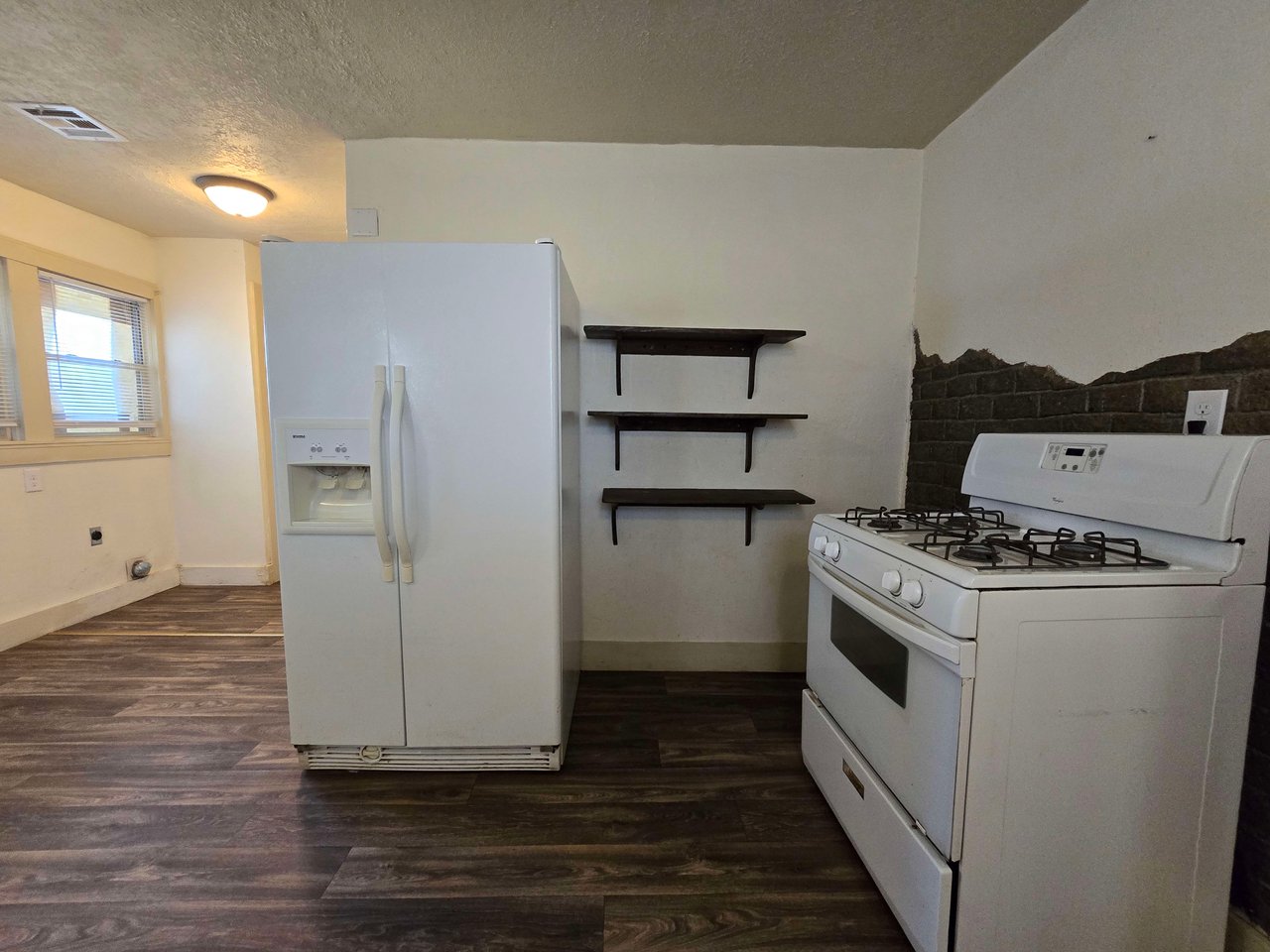 617 N Bonita