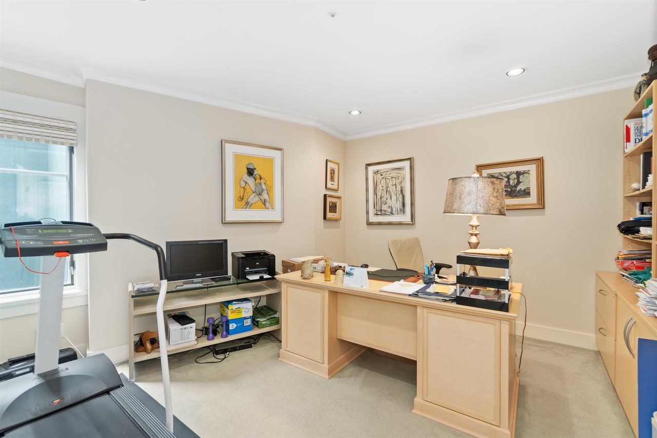 1928 W 36th Ave