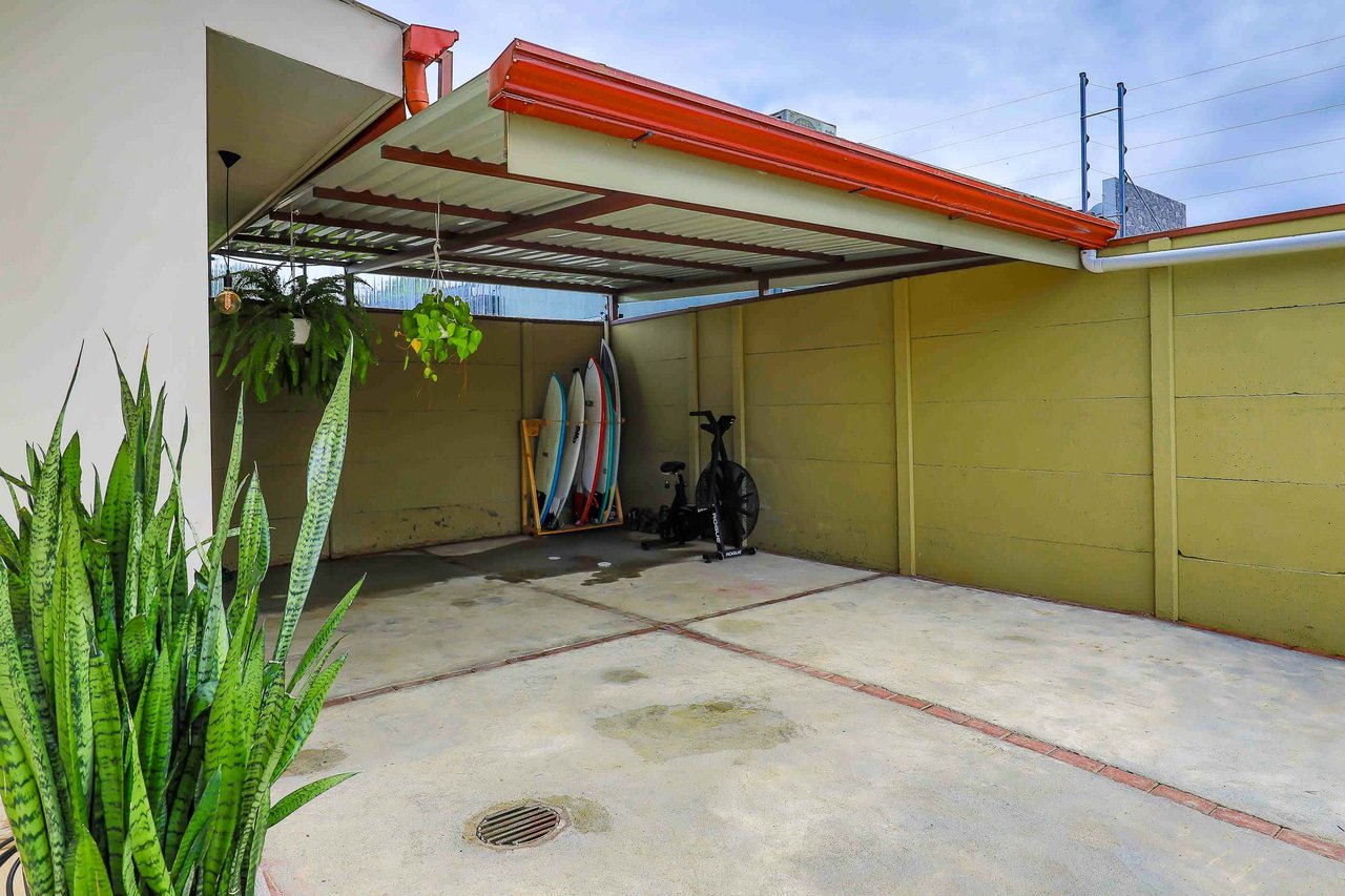 Beautiful Modern Home Manuel Antonio