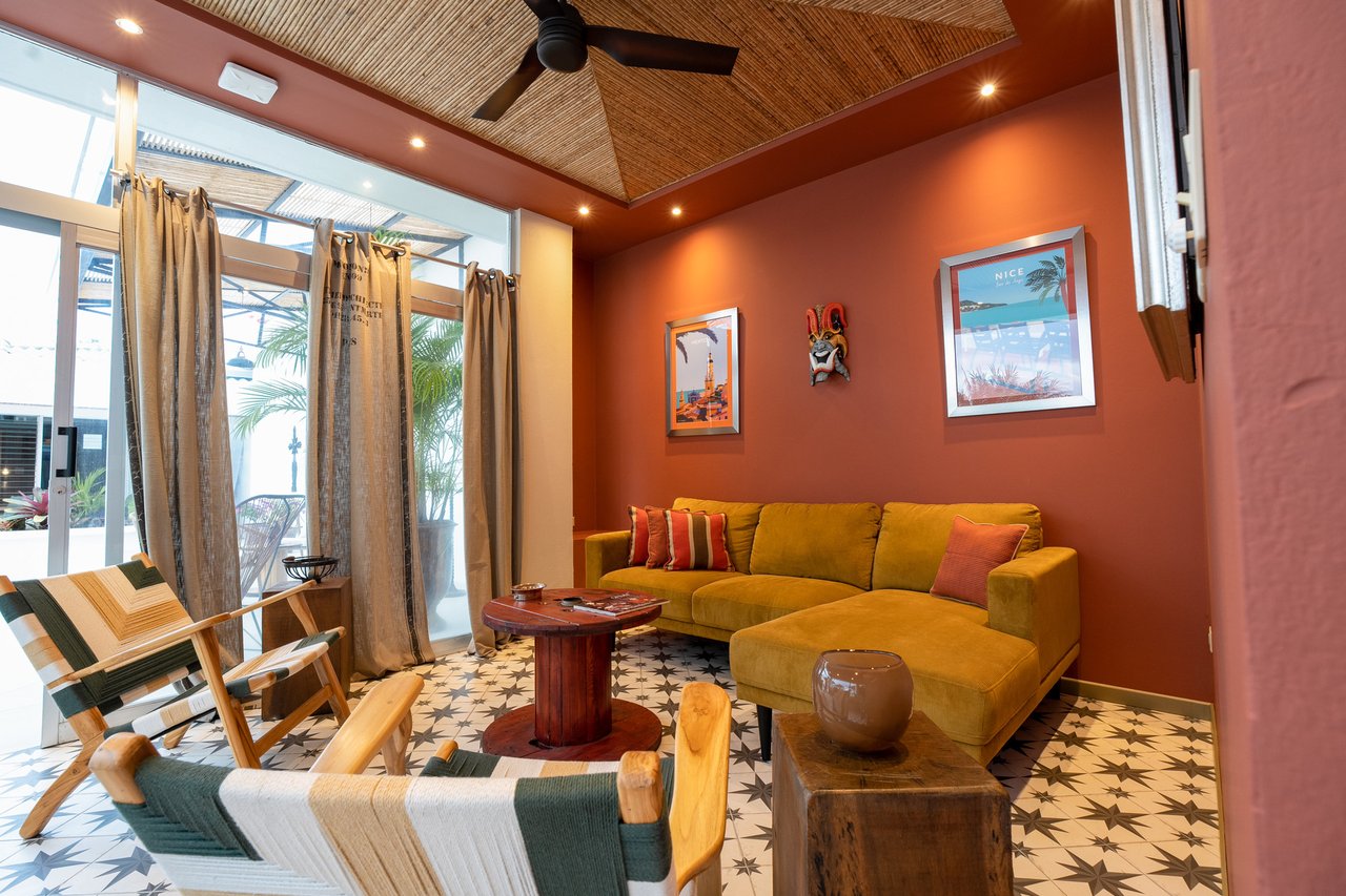 Designer Estate With Sauna, Escazu, San Jose