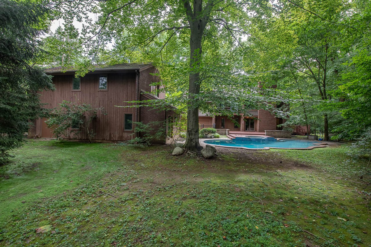 Bryn Mawr Custom Contemporary