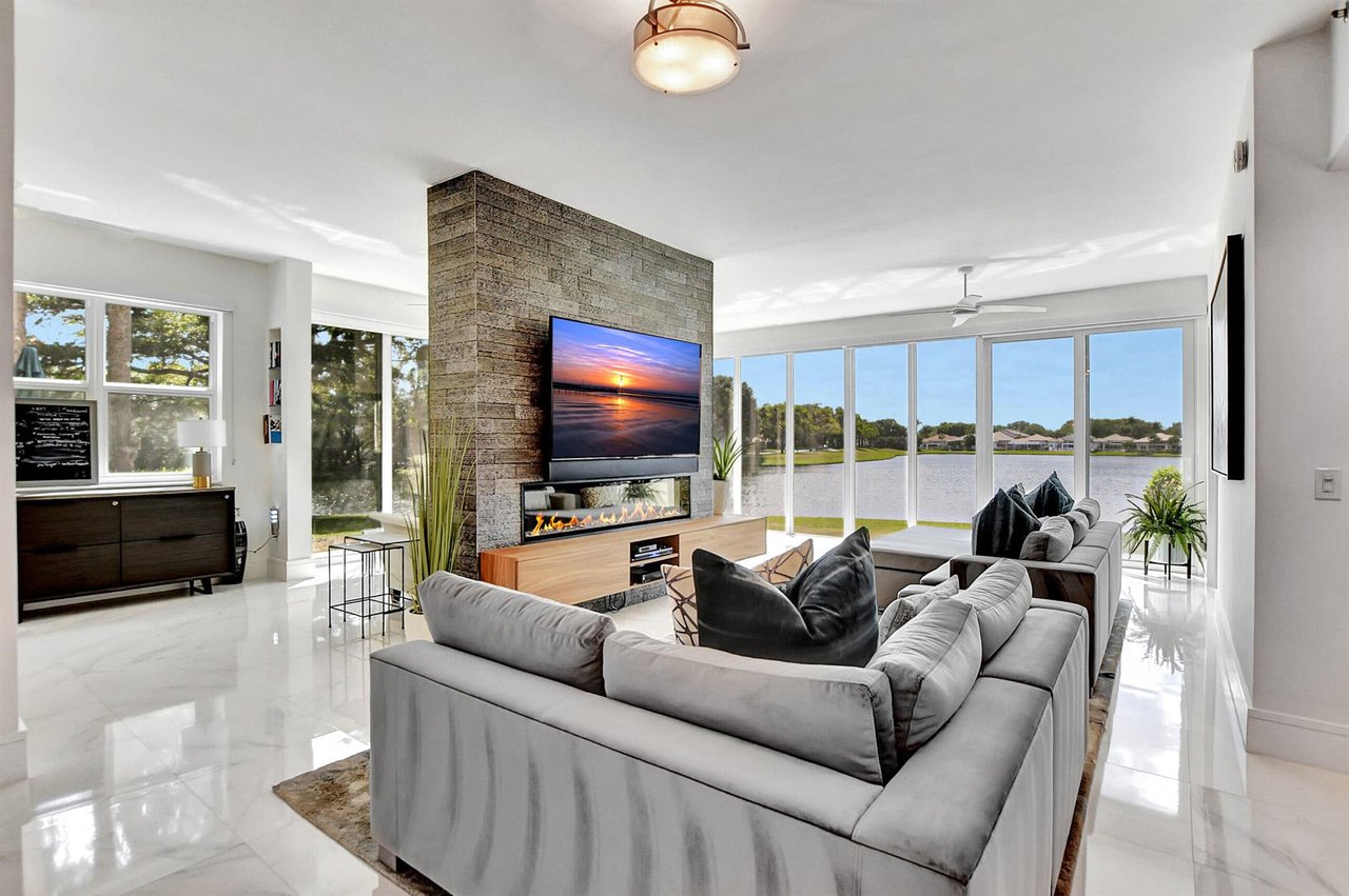 Set Your Sights on a Polished, Perfectly Renovated Condo With Sweeping Water Views