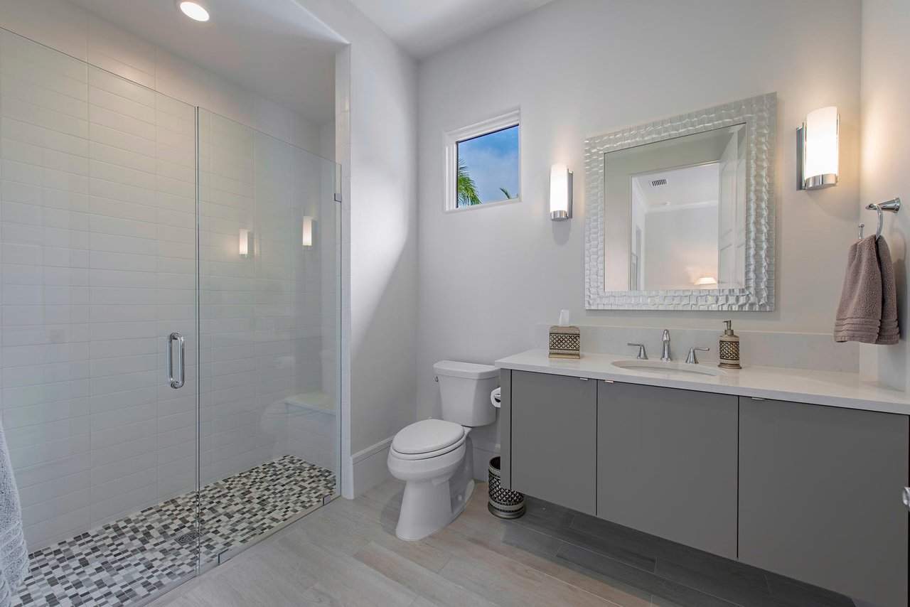 16961 Sud Cortile Dr Naples