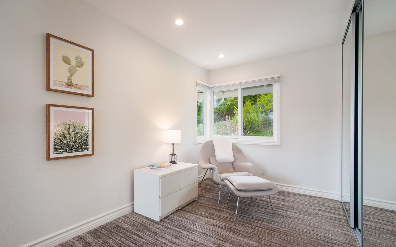 15 Bluff View