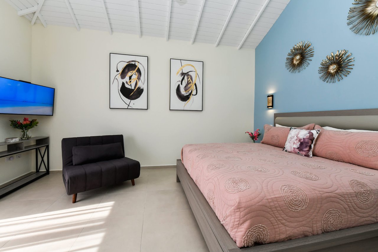 Duplex in Gold coast - LUCRATIVE INVESTMENT