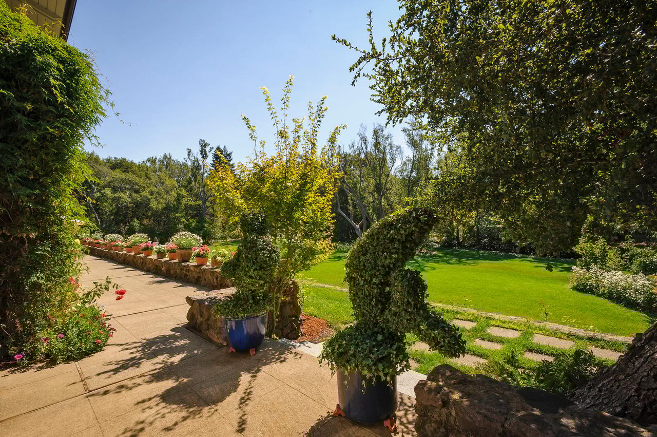 383 Sierra Dr