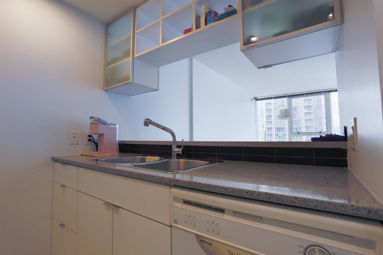 1609-928 Beatty Street, Vancouver