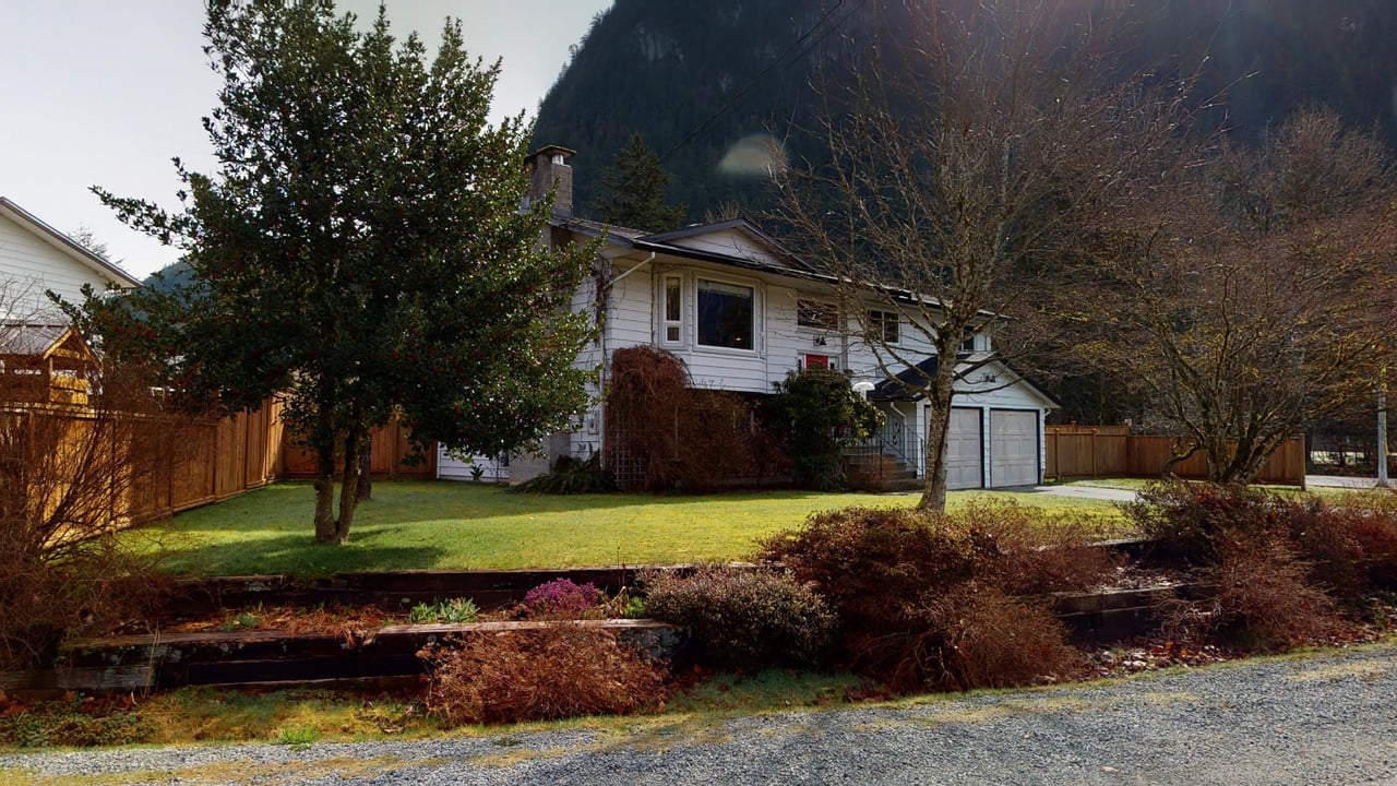 38240 Myrtlewood Cres