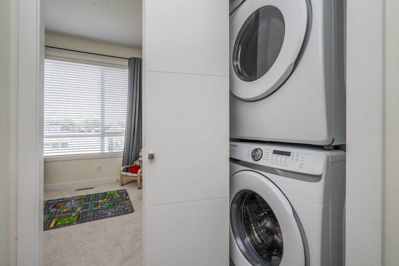 21-19628 55a Avenue, Langley