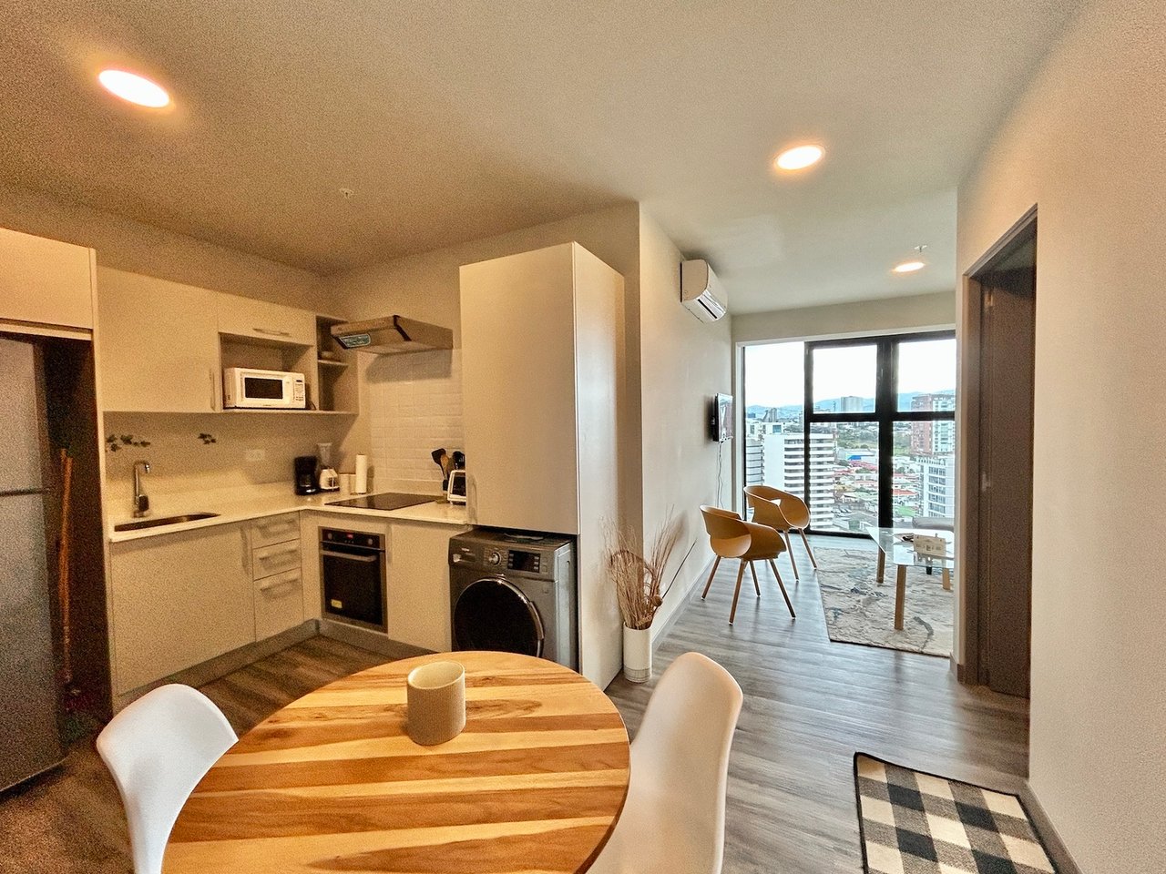 Skyline View Furnished Condo, Sabana and Rohrmoser, San Jose