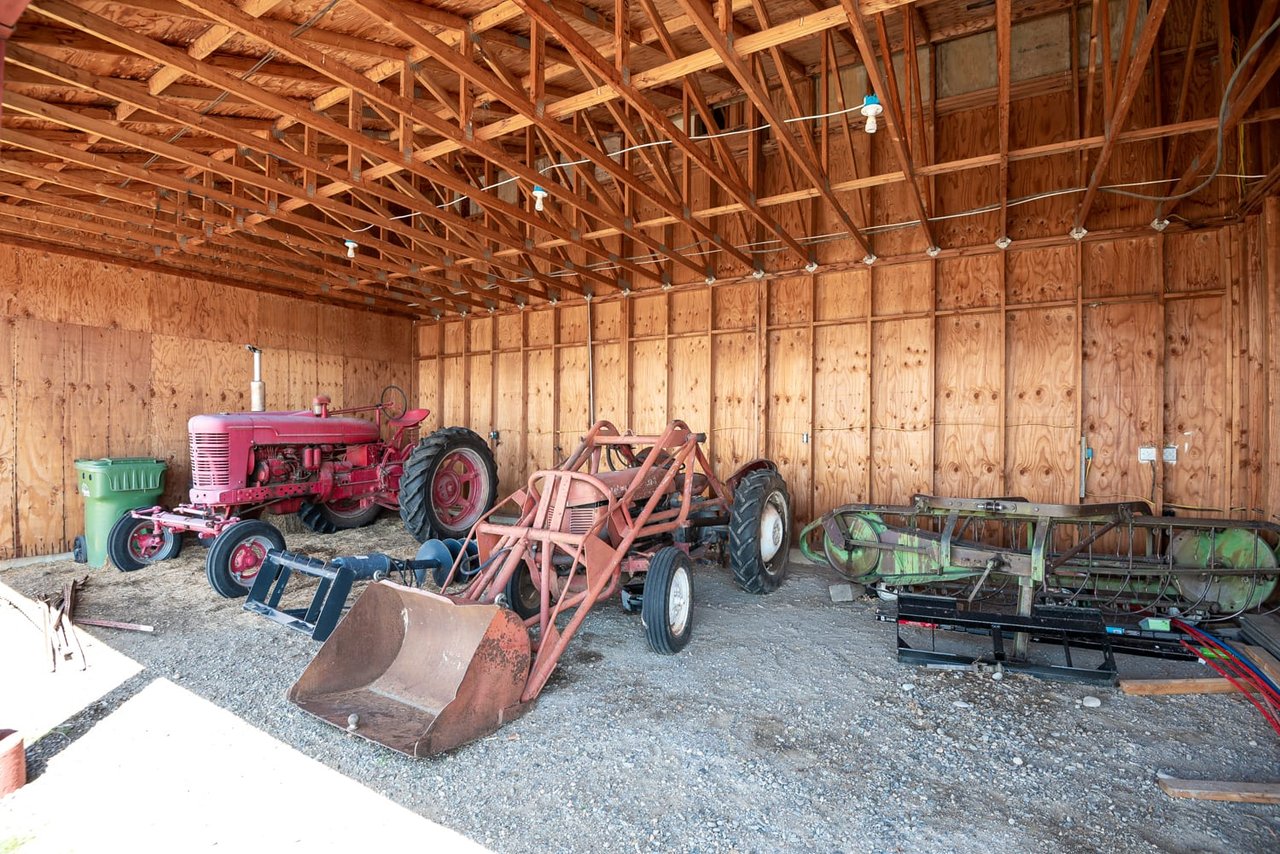 Remodeled Home with Land & Barn...Plus VIEWS