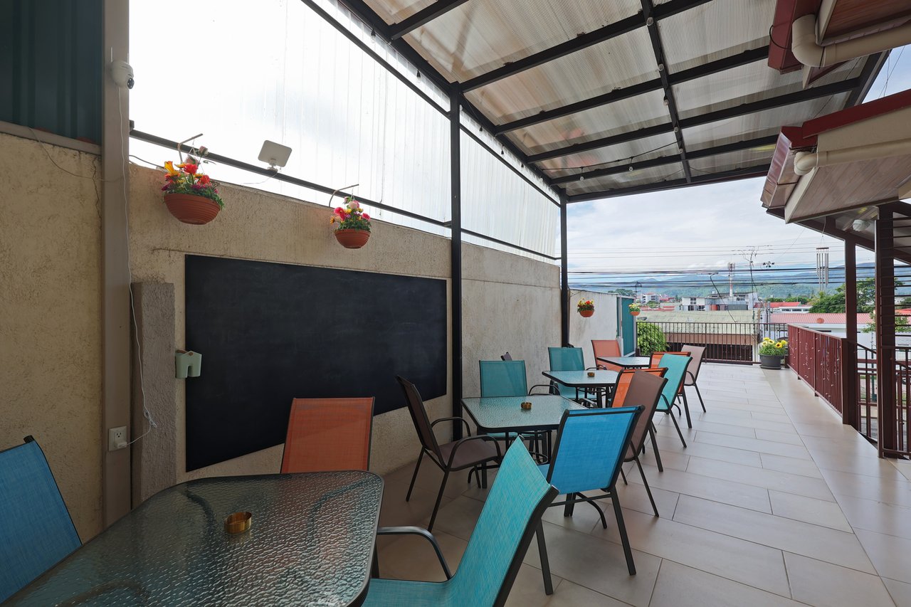 Turnkey Income Guesthouse, Curridabat, San Jose