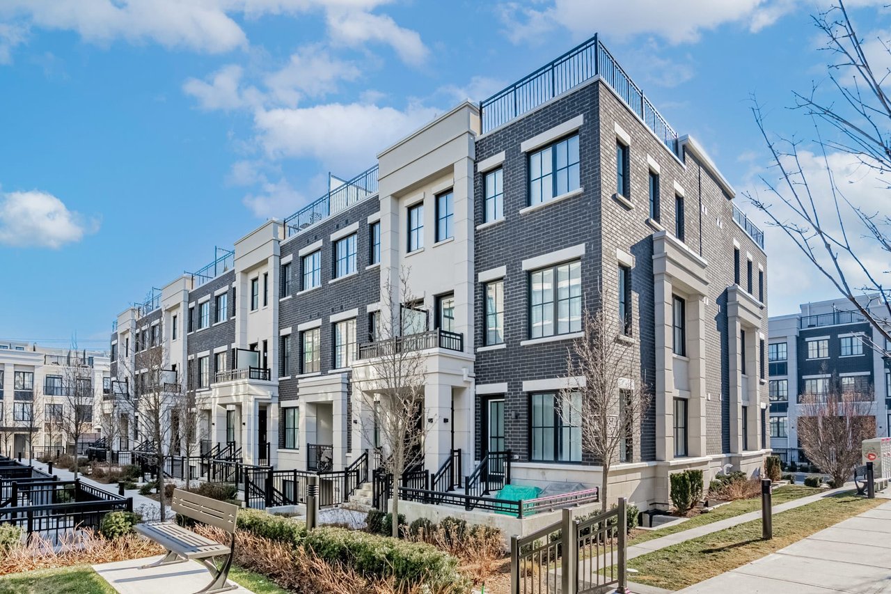 Refined Living at the Reserve in Mineola. 