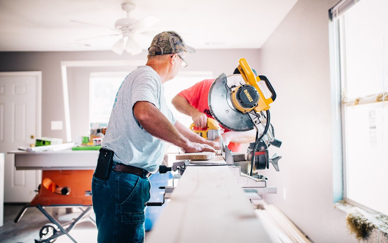 When to Hire a Handyman Service