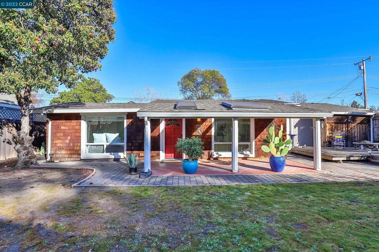 41 Liahona Ct