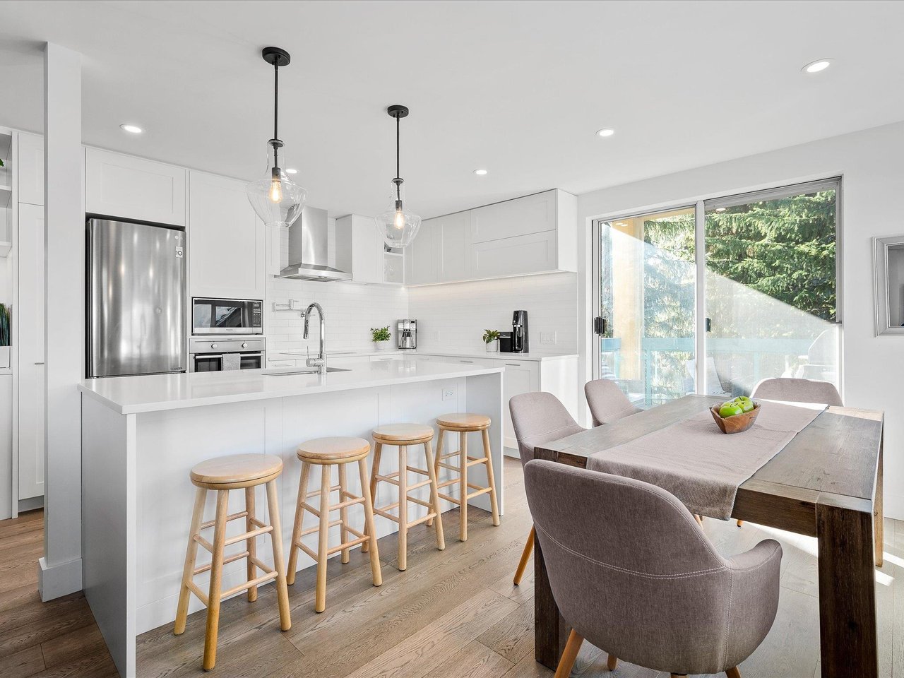 209-4865 Painted Cliff Rd