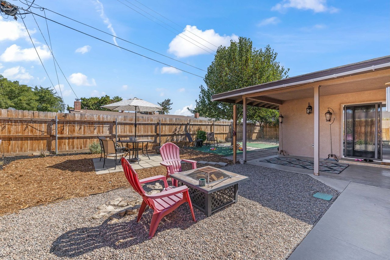 2404 Belvedere Avenue, Bakersfield, CA 93304