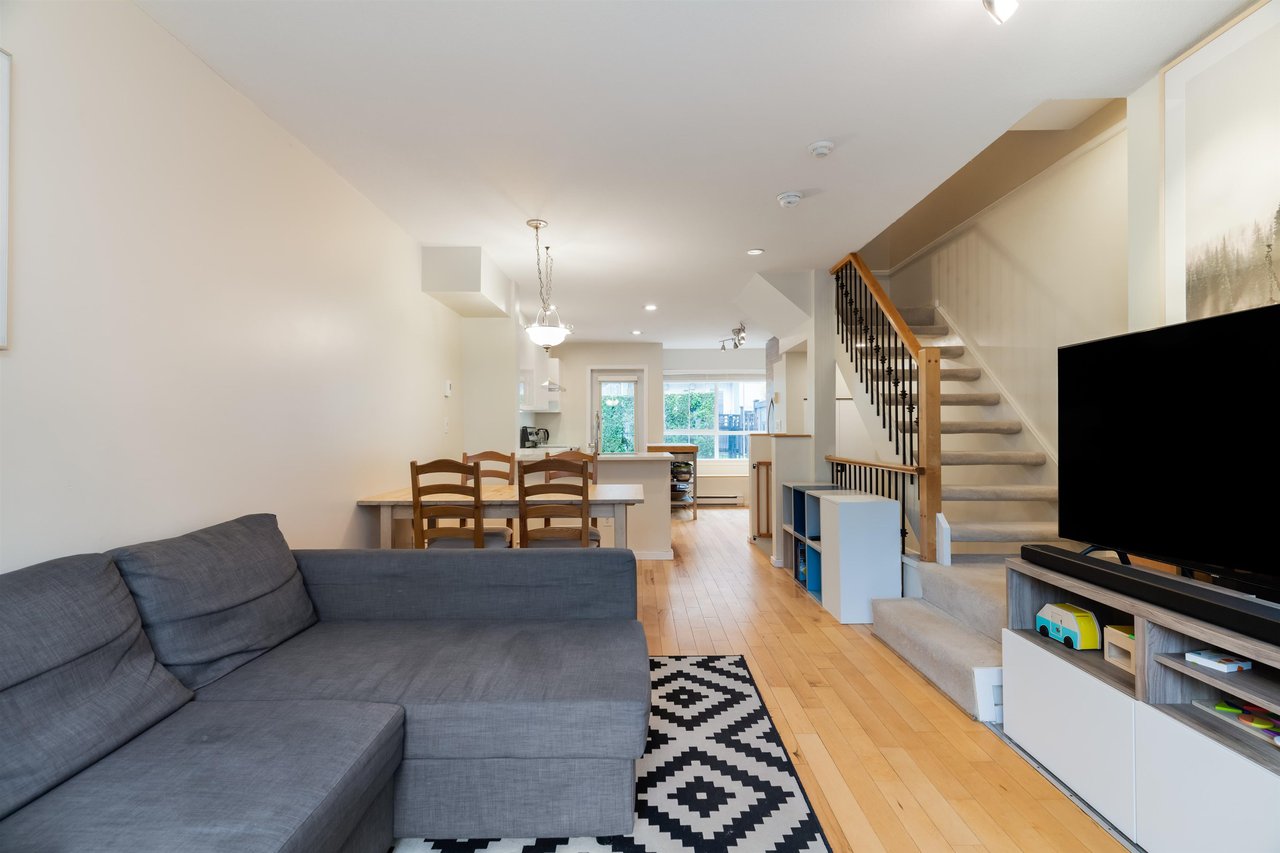 7469 Magnolia Terrace