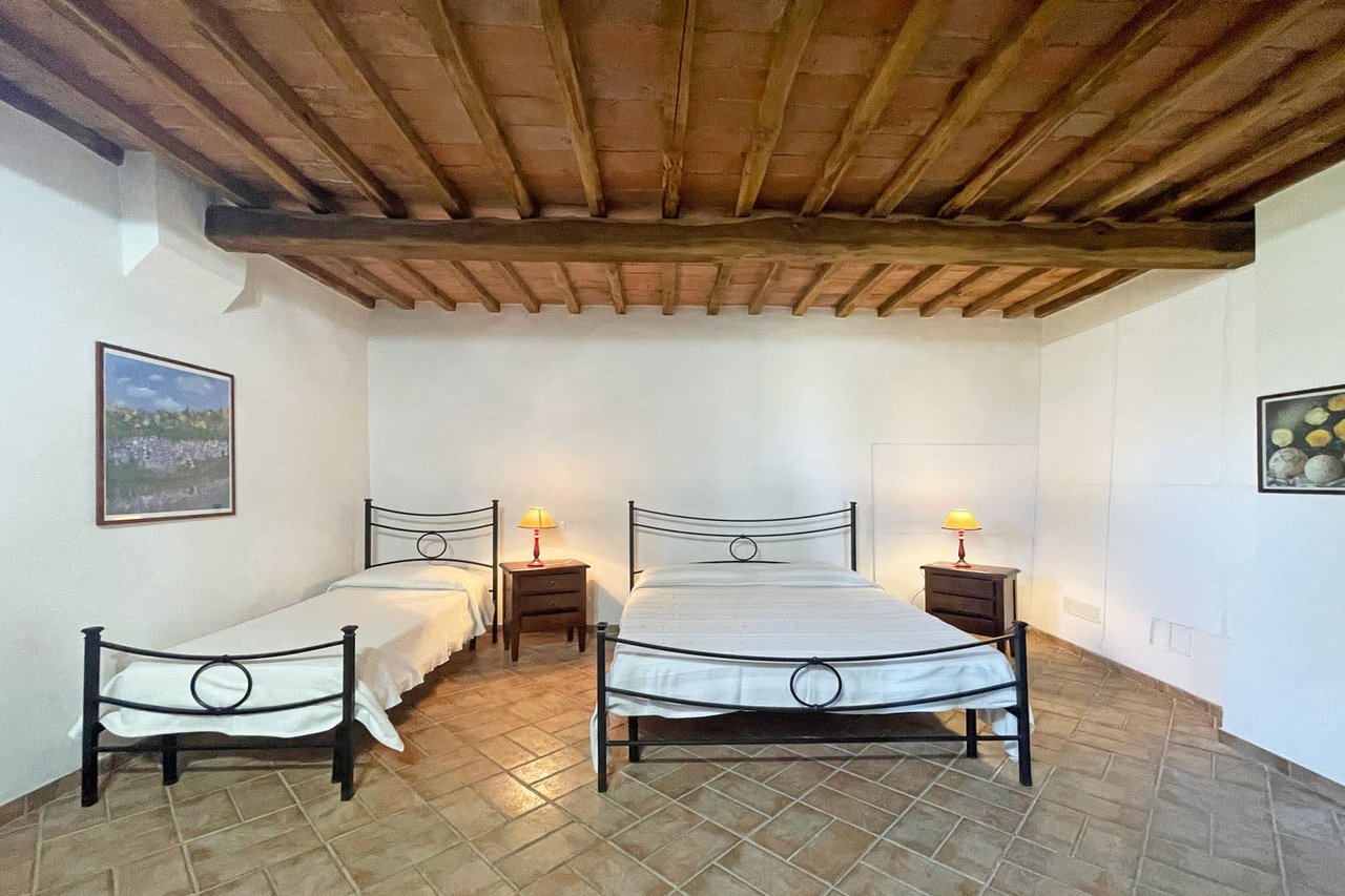 TENUTA IL GRANO “Charming Panoramic Farmhouse For Sale in Val d'Orcia”