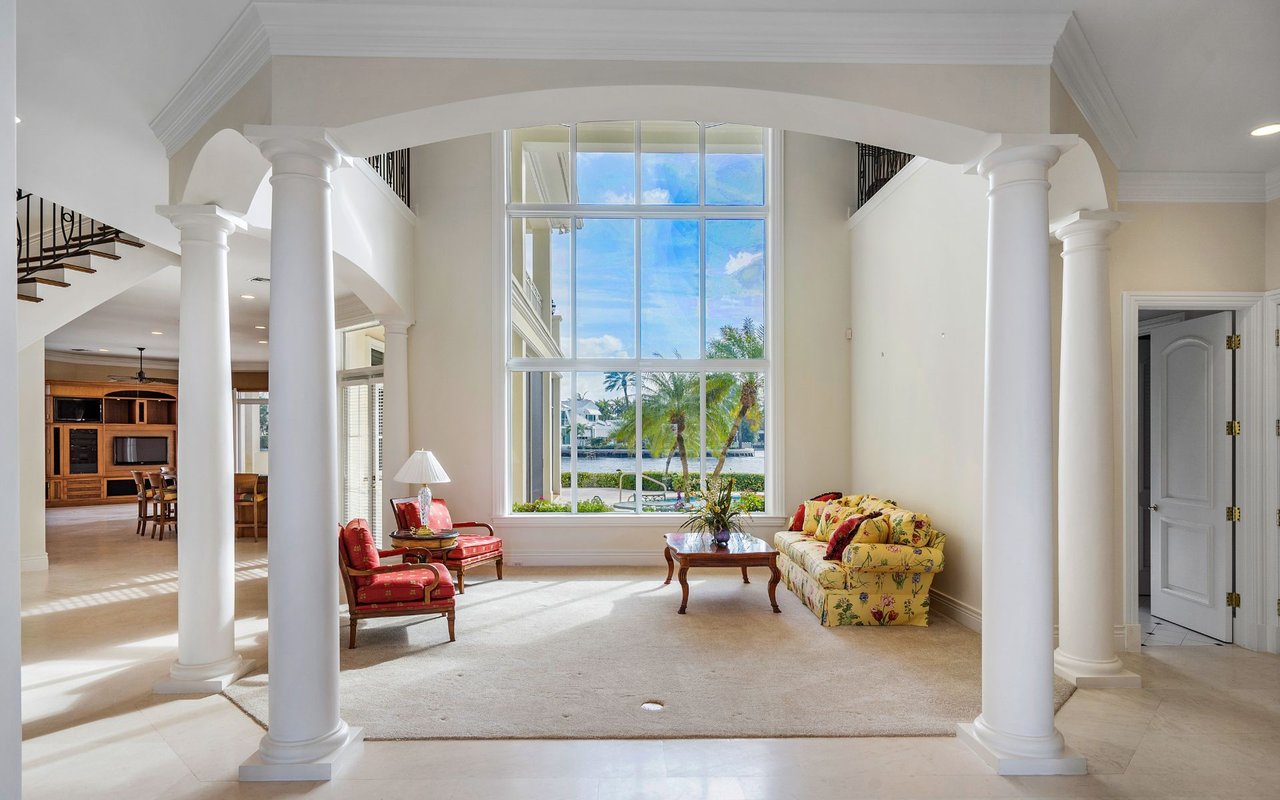 219 Palm Trl