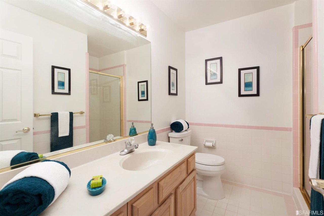 758 Great Hwy, #2