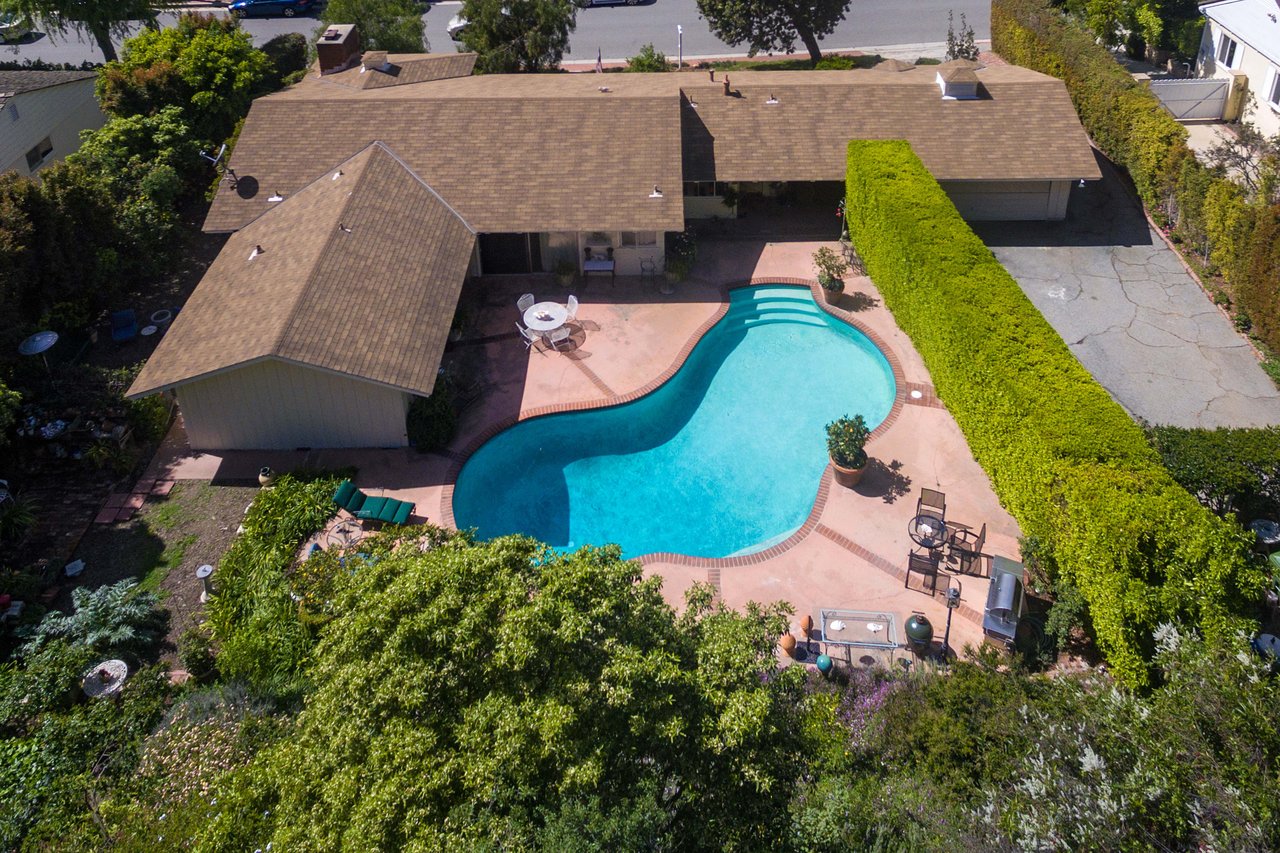 Bel Air Cottage