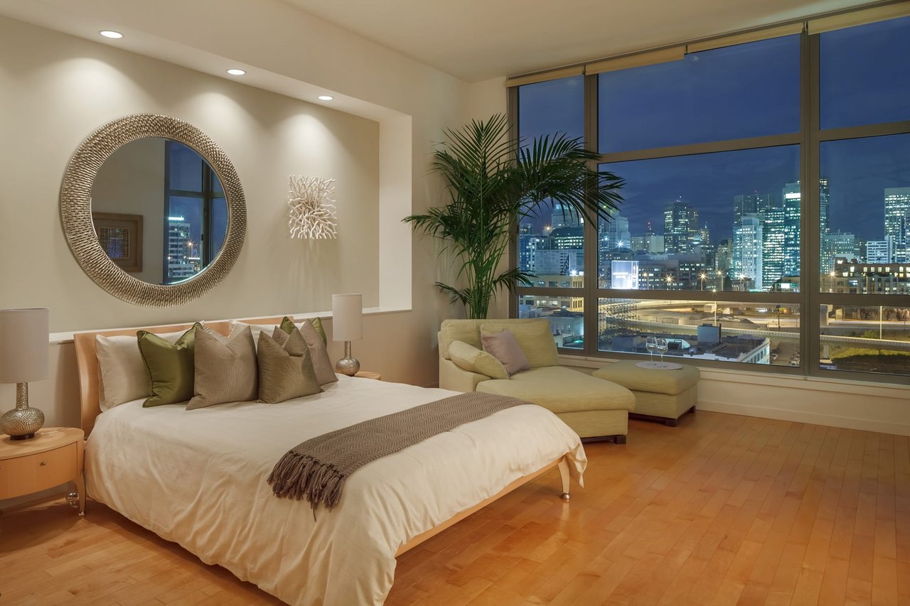 The Brannan Penthouse 17D