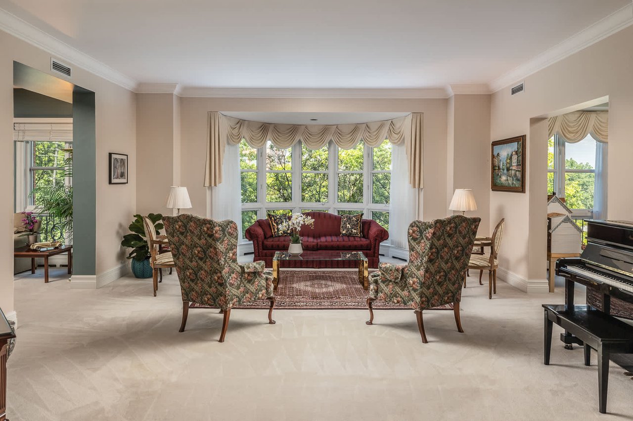 Bridle Path Meets Lawrence Park Grand Condo