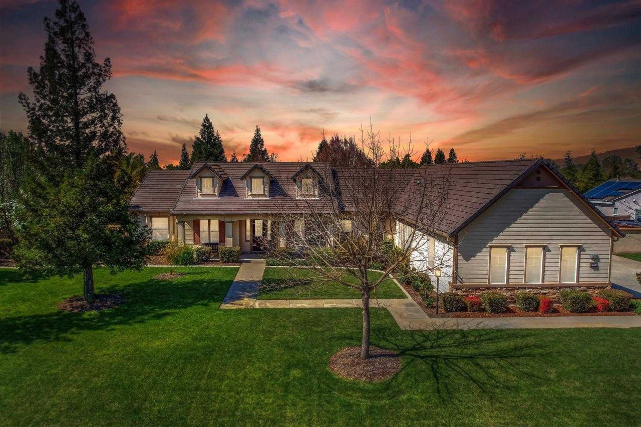 8060 Stallion Way
