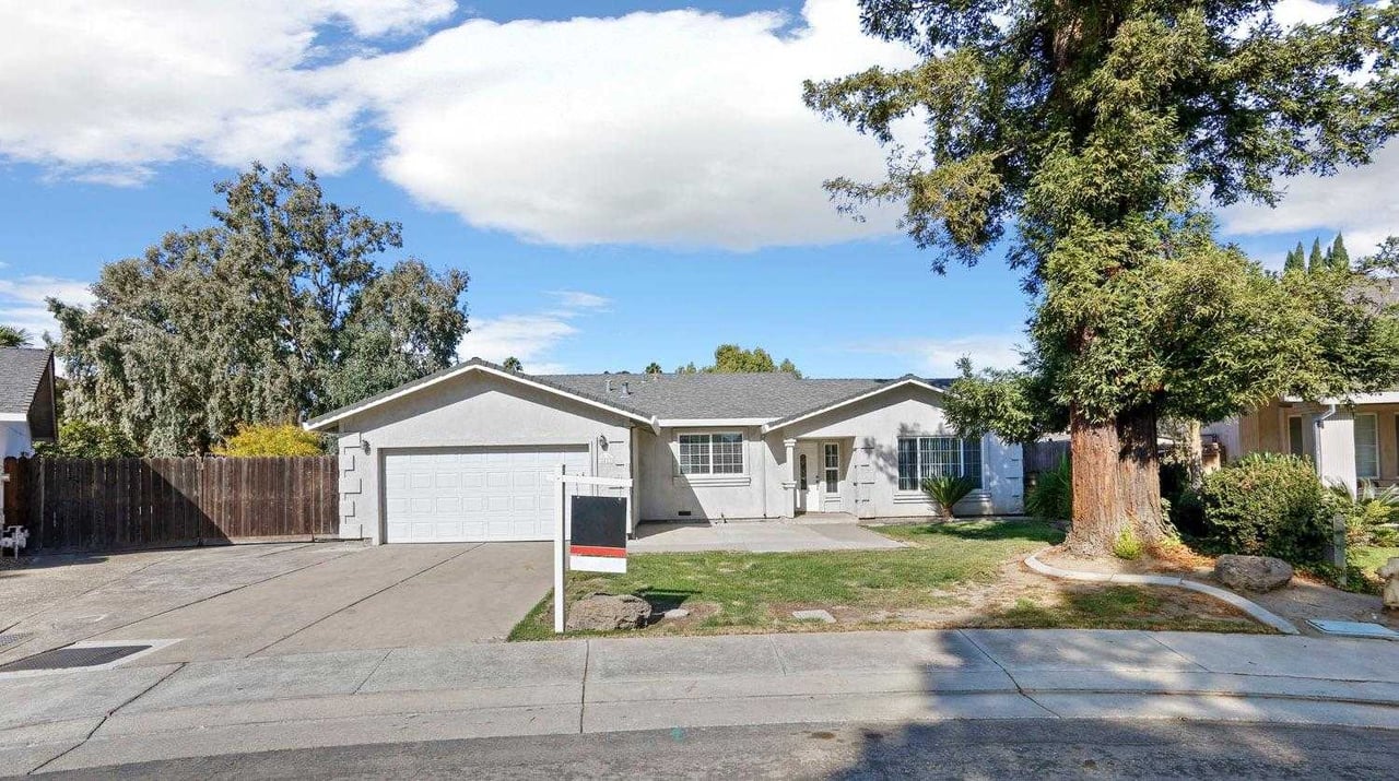 2413 Chapel Hill Circle