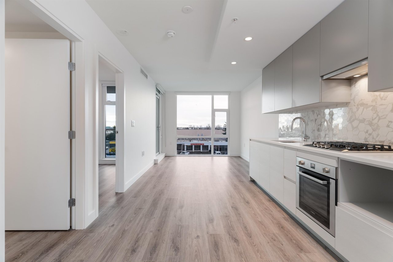 210-8181 Chester St