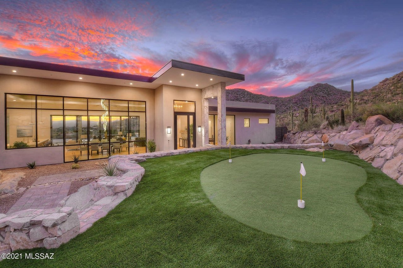 The Gallery At Dove Mountain