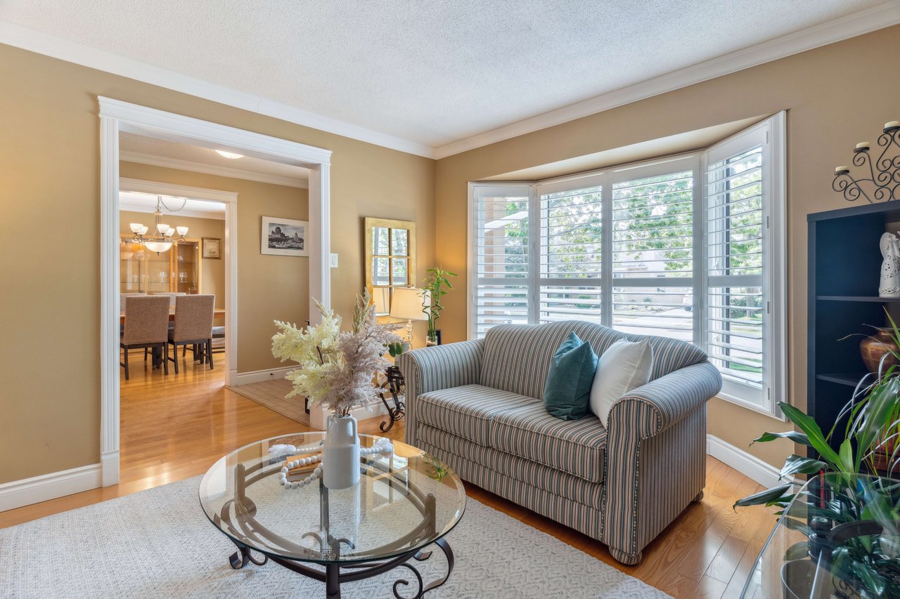 River Oaks gem on quiet child friendly street