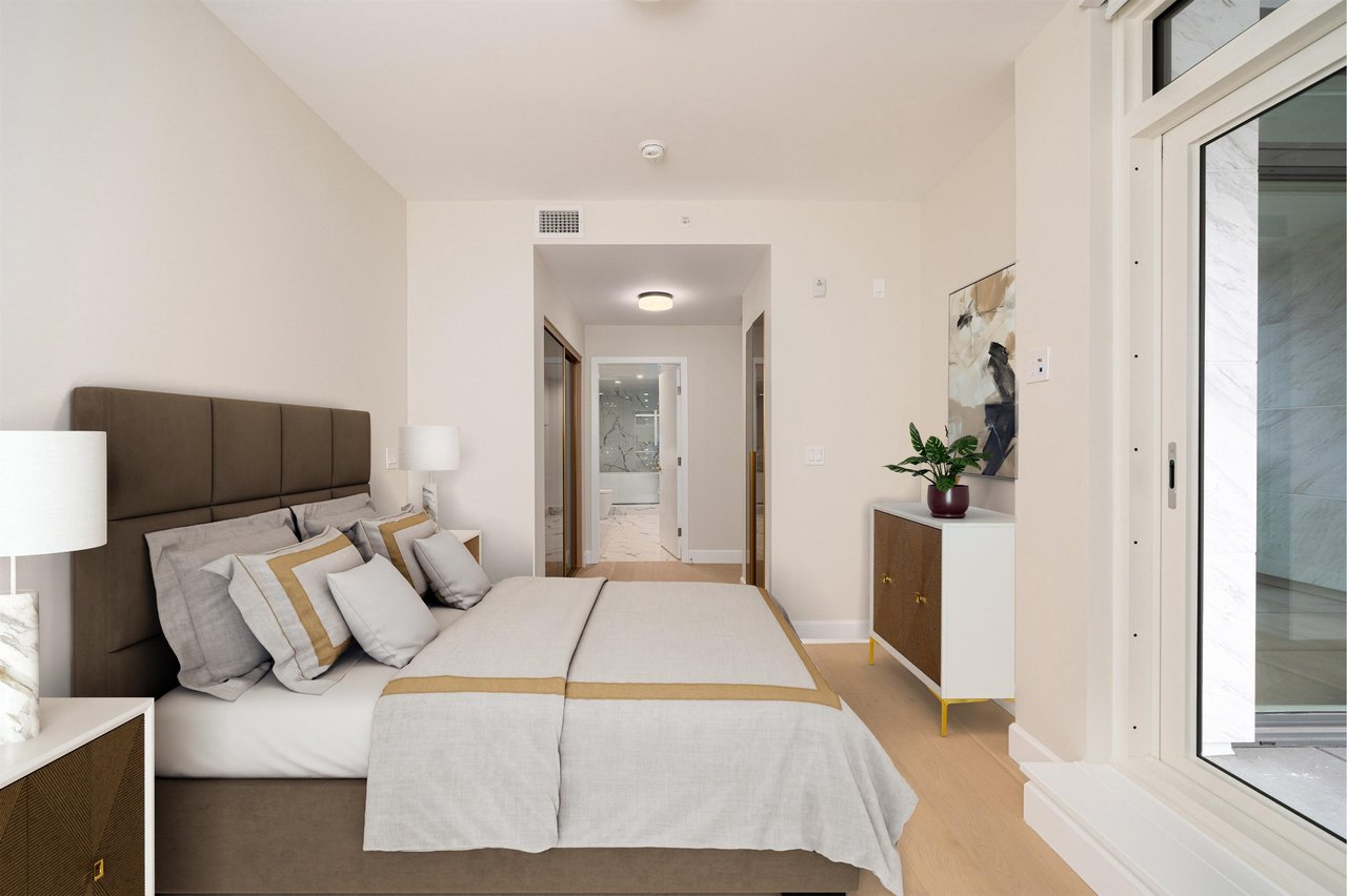 203-3668 W 10th Ave