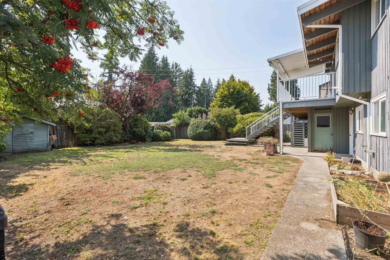 1023 Arlington Cres