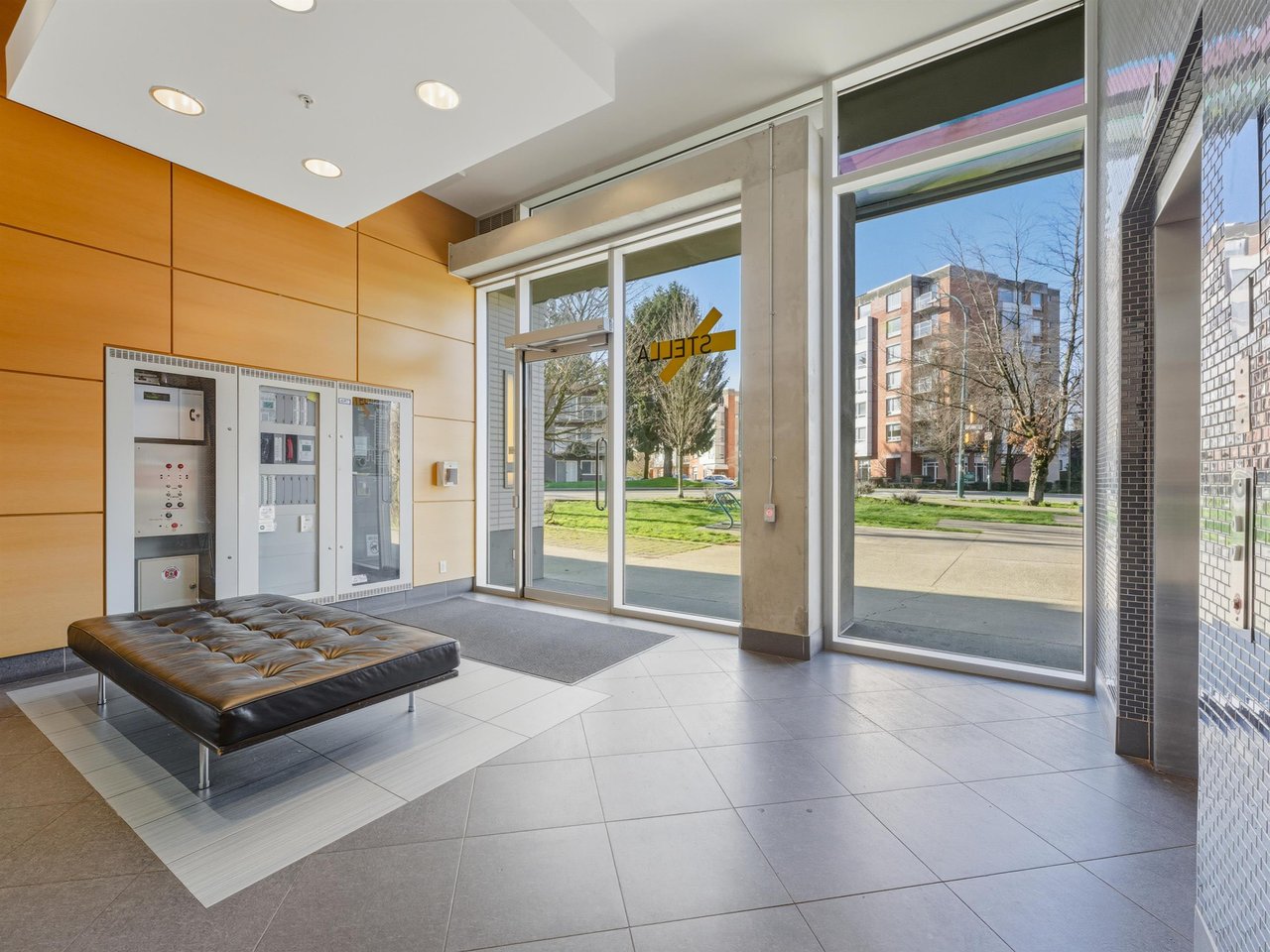 706-2770 Sophia St