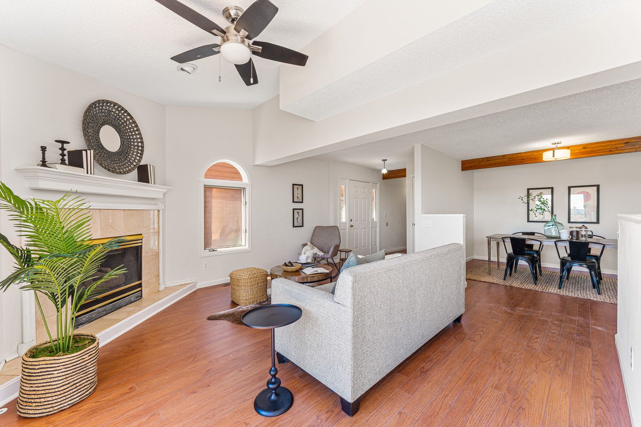 54 Wright Ct