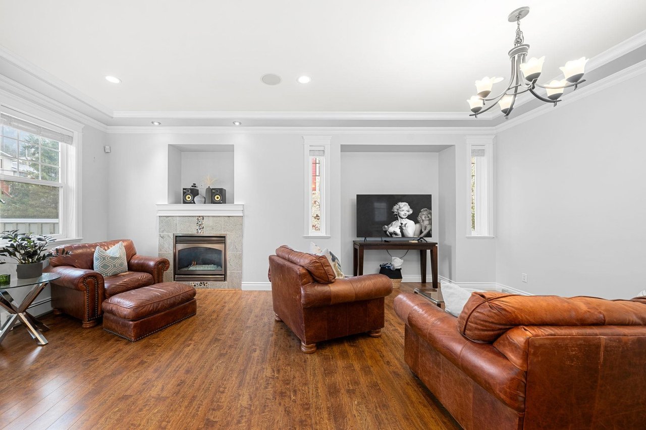 38131 Harbour View Pl