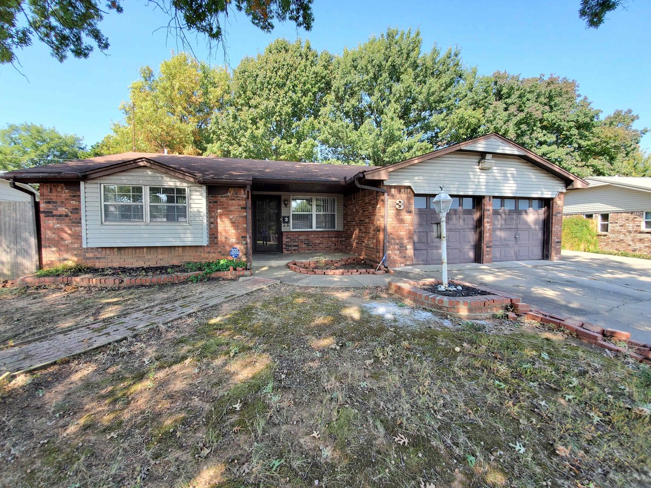 3 Dakota Dr