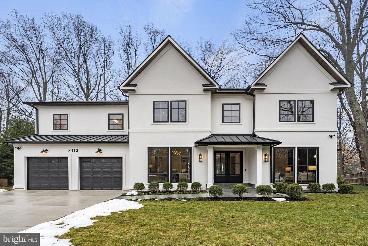 7112 Amy Ln