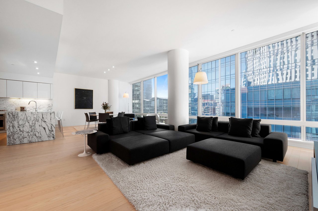 Extraordinary City Residence Penthouse