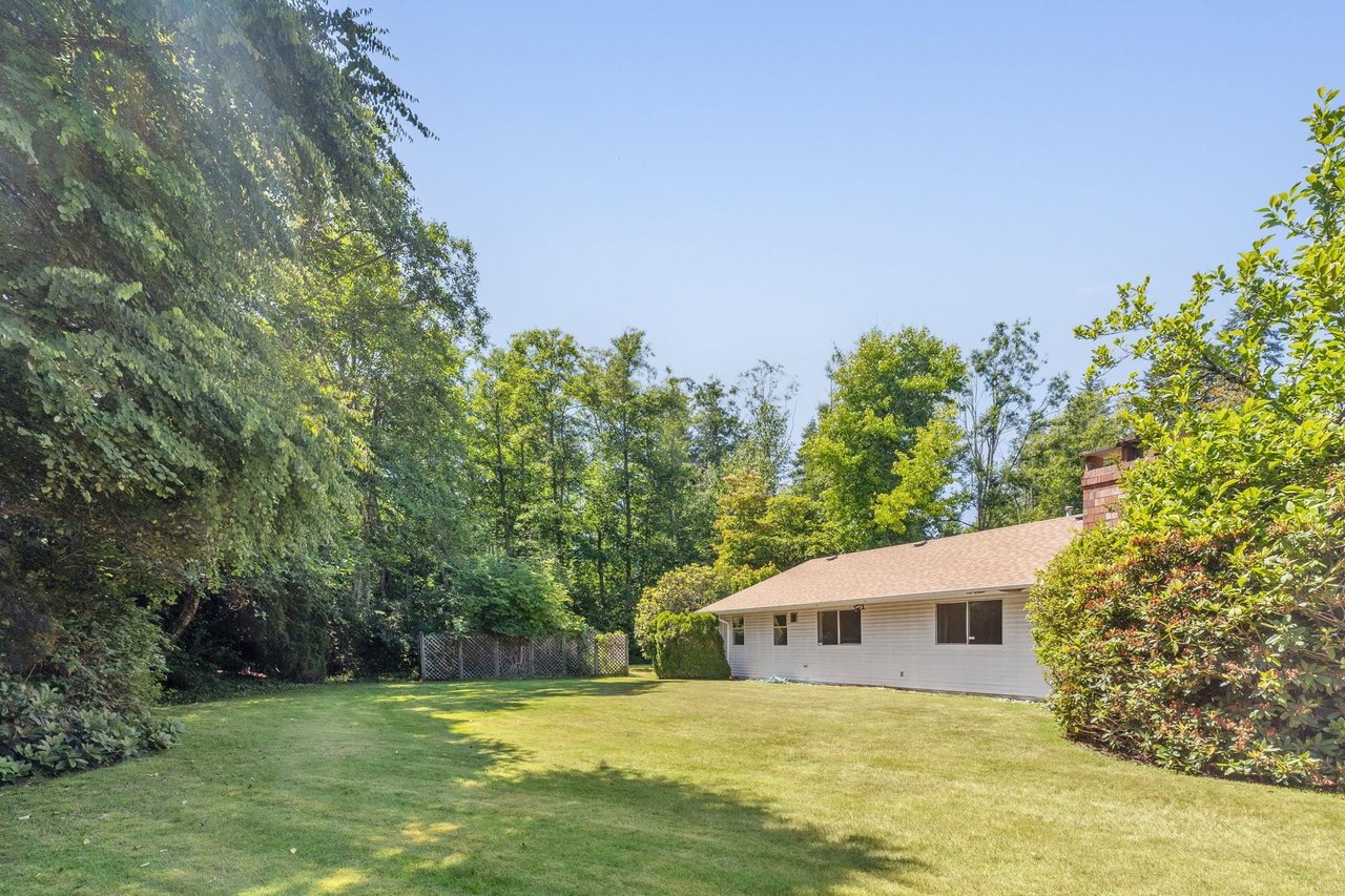 14324 25 Ave