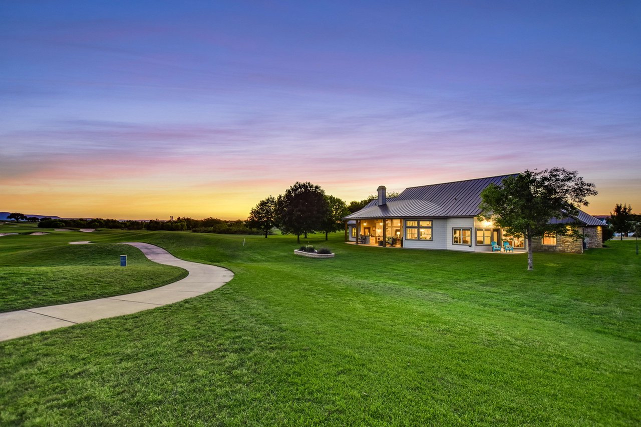 106 Meadow Bend Dr